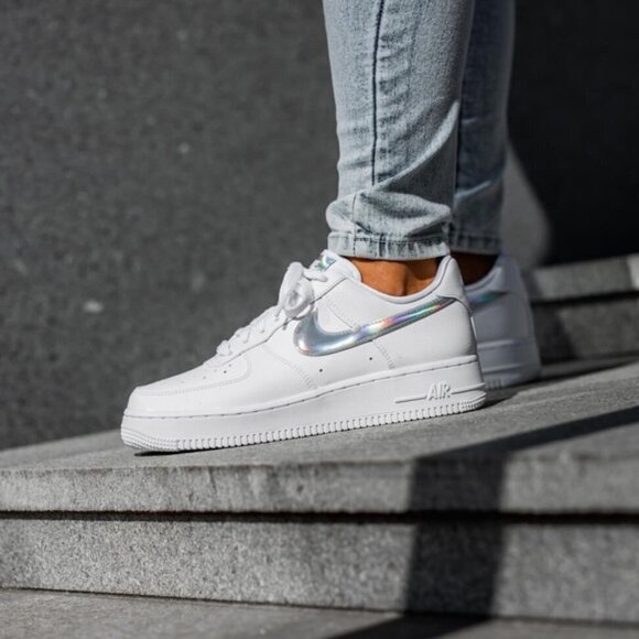 Nike Air Force 1 Low Iridescent Swoosh size 9.5 NWOT - Picture 10 of 10